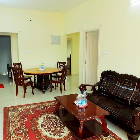 بونديتْشيري Lia'S Homestay المظهر الخارجي الصورة
