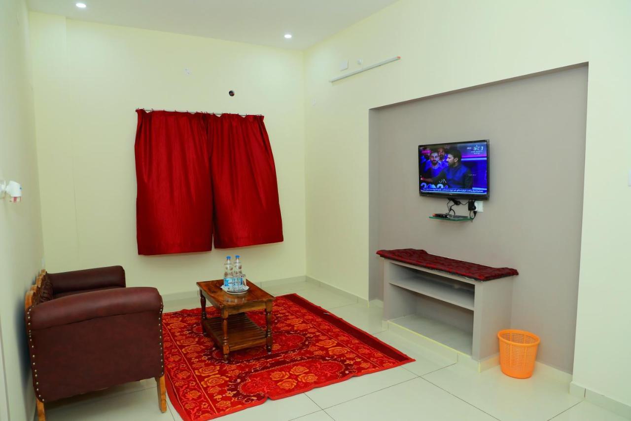 بونديتْشيري Lia'S Homestay المظهر الخارجي الصورة