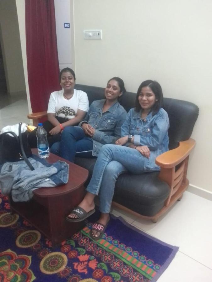 بونديتْشيري Lia'S Homestay المظهر الخارجي الصورة