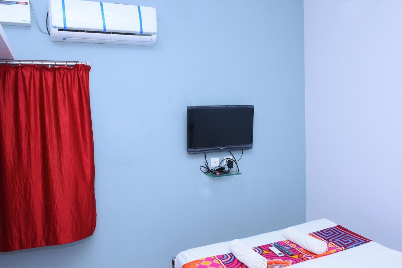 بونديتْشيري Lia'S Homestay المظهر الخارجي الصورة