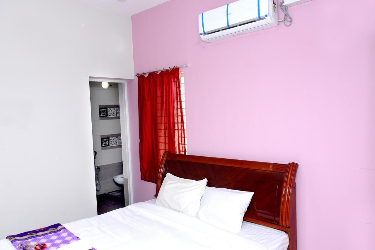 بونديتْشيري Lia'S Homestay المظهر الخارجي الصورة