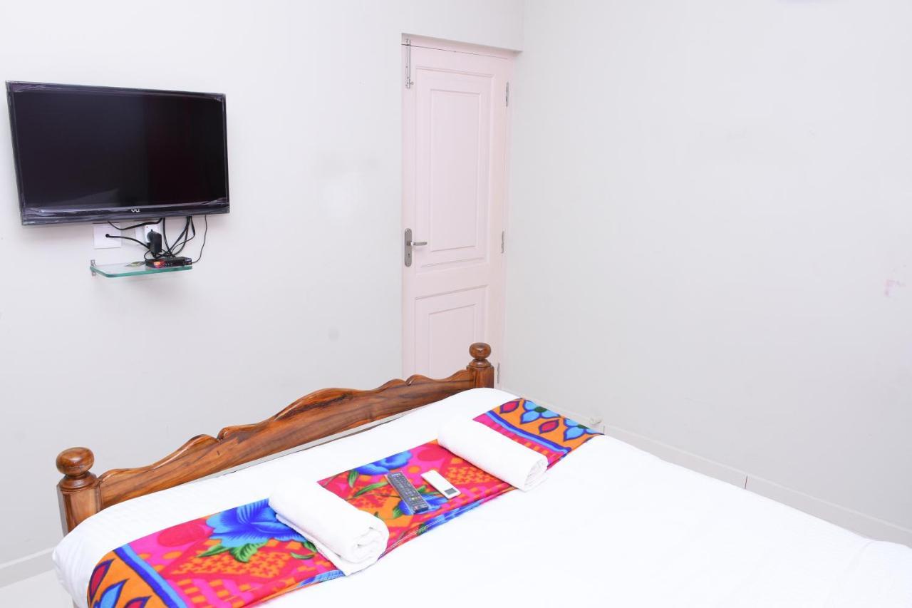 بونديتْشيري Lia'S Homestay المظهر الخارجي الصورة